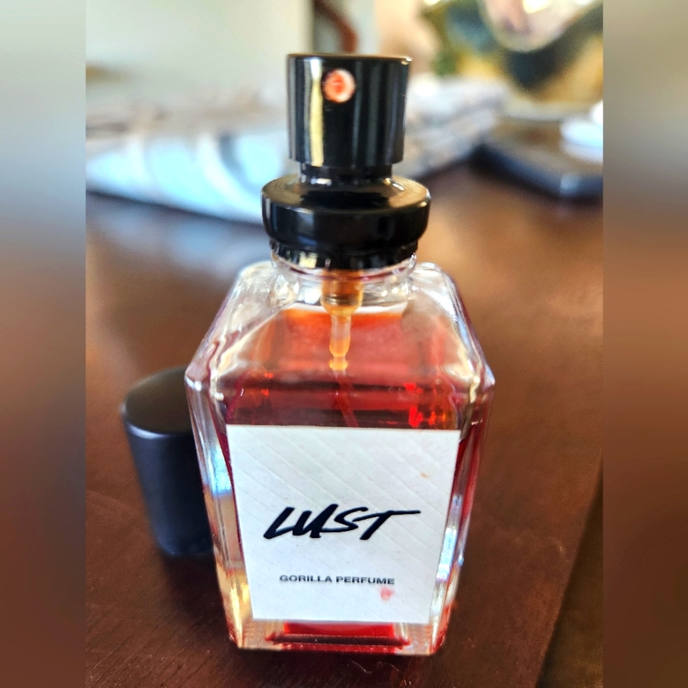 LUSH perfume in Lust